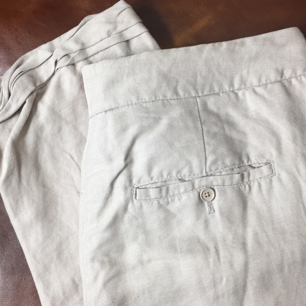 Blush coloured Wilfred capri pant. - Picture 4 of 5